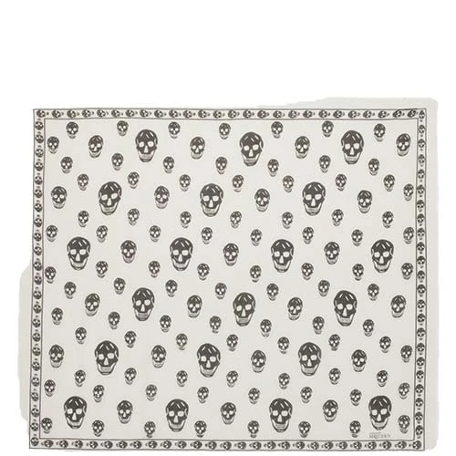 Alexander McQueen – Foulard Classique Skull 3 Alexander McQueen – Foulard Classique Skull