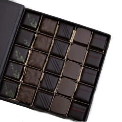 L’Atelier Du Bristol – Coffret De Chocolats De Noël « L’Atelier Du Bristol »