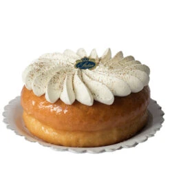 Le Baba Chantilly De Stohrer