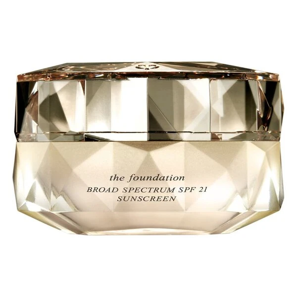 Clé De Peau The Foundation 3 Clé De Peau The Foundation